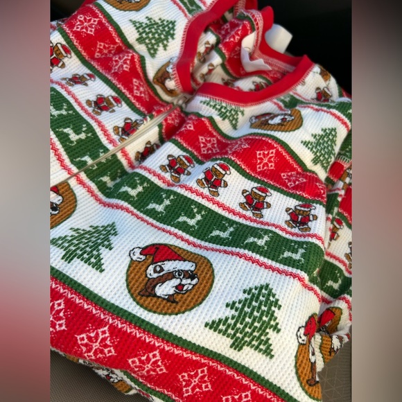 Buc-ee’s One Piece Zip Up Adult Thermal Christmas Pajama - Picture 4 of 4